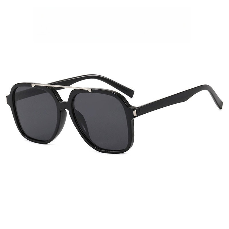 Nowe okulary przeciwsłoneczne  – Vintage Fashion Enthusiasts recenzja i cena